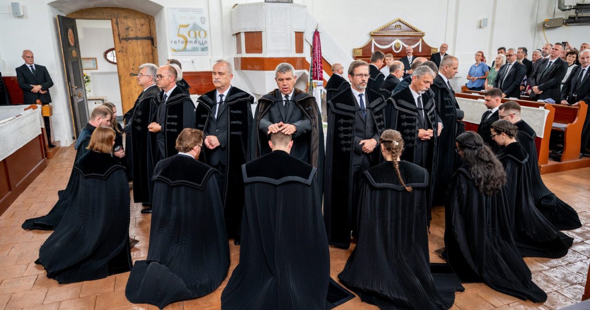 „Törékeny cserépedények”,  nagy küldetéssel